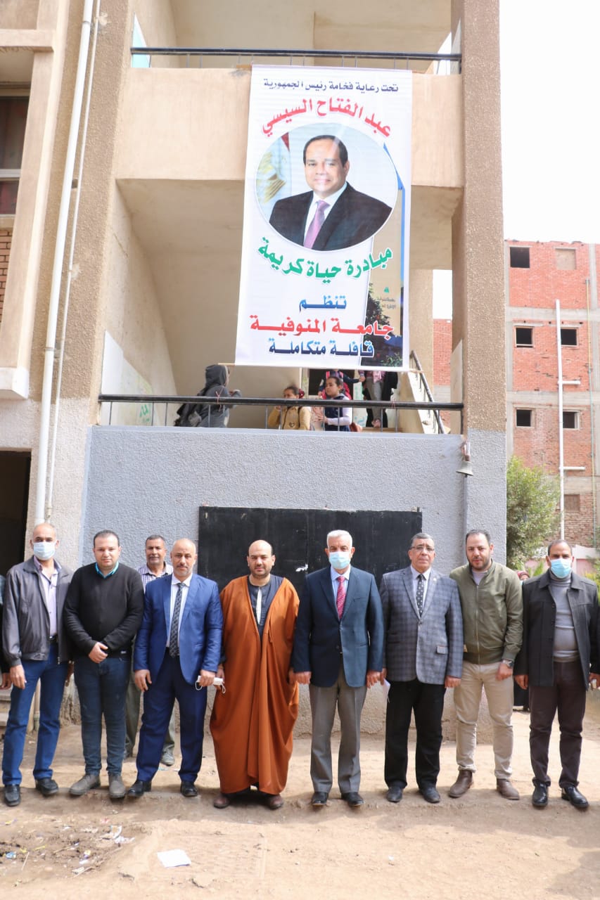 رئيس جامعة المنوفية يتابع فعاليات القافلة المتكاملة لقرية شعشاع مركز أشمون