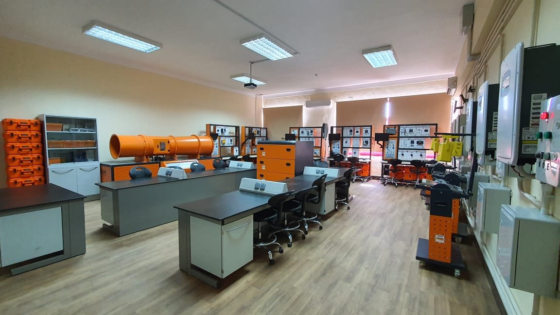 رئيس جامعة الدلتا التكنولوجية: نقدم برامج تعليمية متميزة ونؤهل الطلاب لسوق العمل