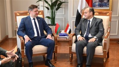 وزير الصناعة: نسعى لتعزيز علاقات التعاون الاقتصادي بين القاهرة و مينسك